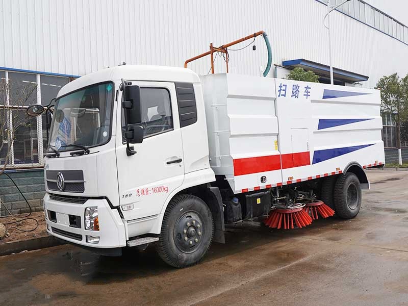 Dongfeng Sanitation Cleaning Truck 12cbm Kingrun Road Sweeping Truck